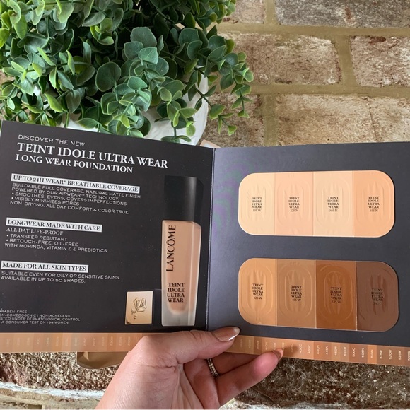 ✨$3✨ Foundation Samples | BUNDLE | IT Cosmetics, Lancôme, L’Oréal, Estée Lauder - Picture 7 of 16